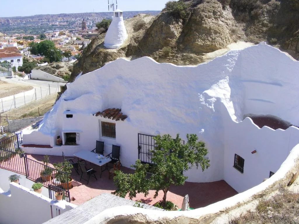 hotel grotte insolite guadix grenade.jpg